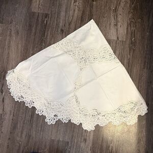 White Battenburg Lace Tablecloth From Fortunoff Round 64” Diameter New W/ Defect